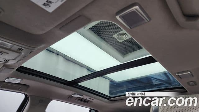 Cadillac Escalade 2023 — Photo 20/34