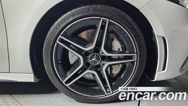 Mercedes-Benz A-Class 2022 — ფოტო 13/30