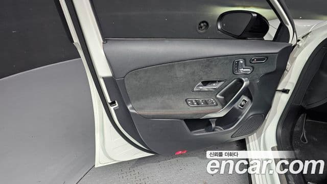 Mercedes-Benz A-Class 2022 — ფოტო 19/30
