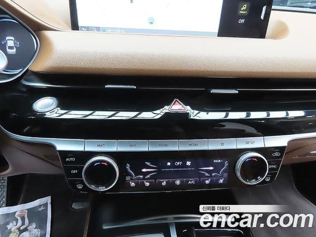 Genesis Electrified G80 2022 — Şəkil 14/20