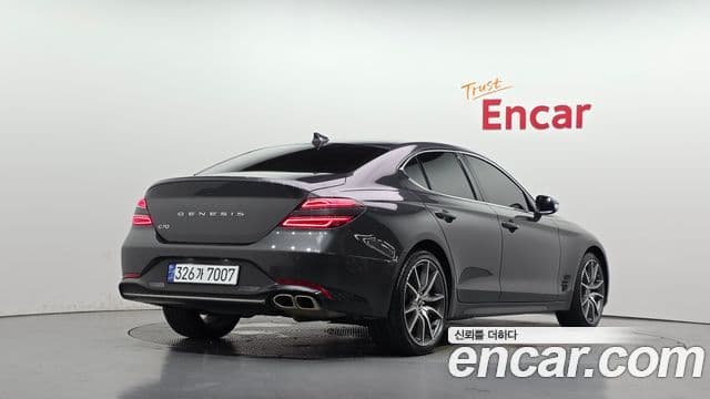 Genesis G70 2021 — ფოტო 2/20