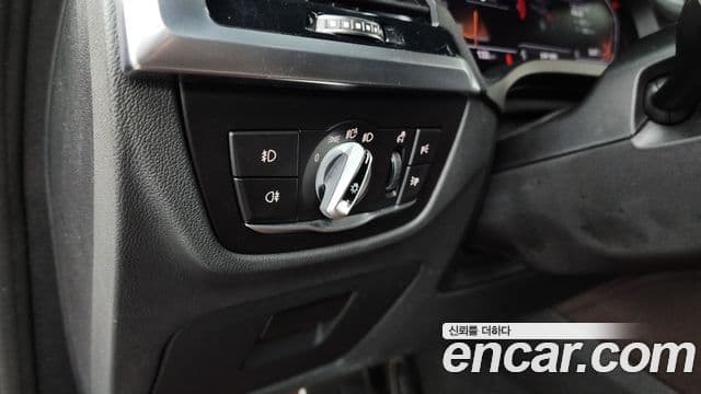 BMW X4 2020 — Şəkil 16/20
