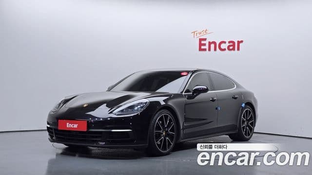 Porsche Panamera 2020 — Фото 1/20