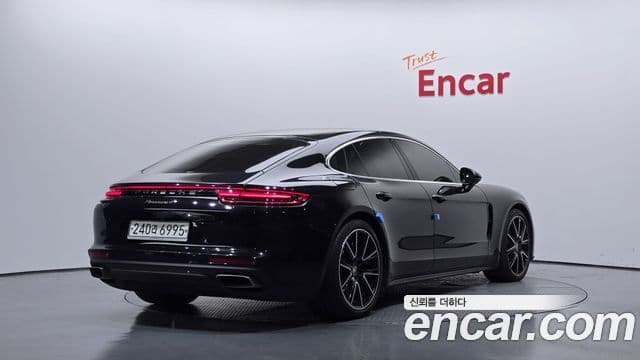 Porsche Panamera 2020 — Фото 2/20