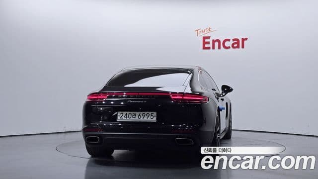 Porsche Panamera 2020 — Фото 4/20