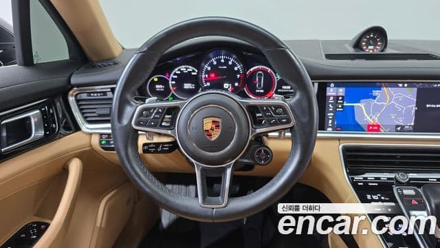 Porsche Panamera 2020 — Фото 13/20