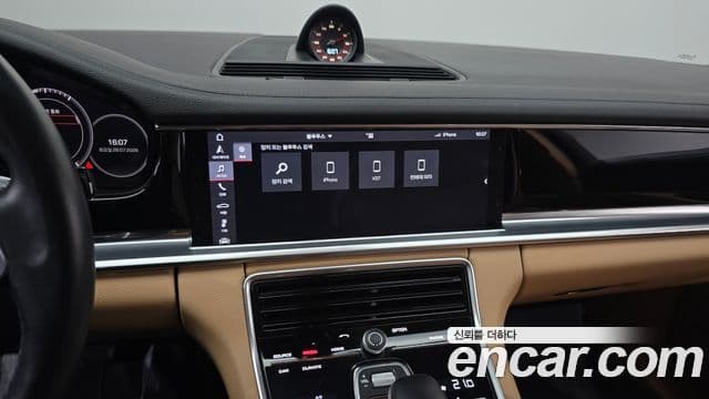 Porsche Panamera 2020 — Фото 14/20