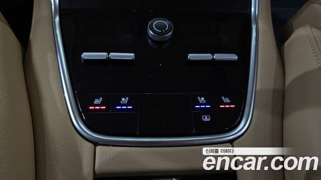 Porsche Panamera 2020 — Фото 19/20