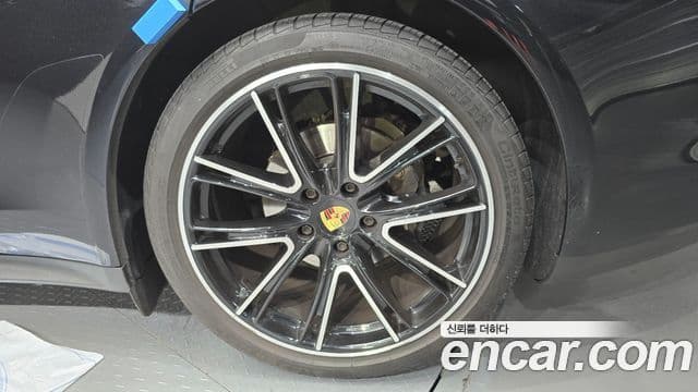 Porsche Panamera 2020 — Photo 13/32