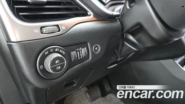 Jeep Cherokee 2022 — Фото 17/20