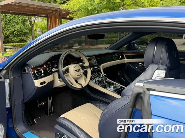 Bentley Continental GT 2019 — Şəkil 9/20