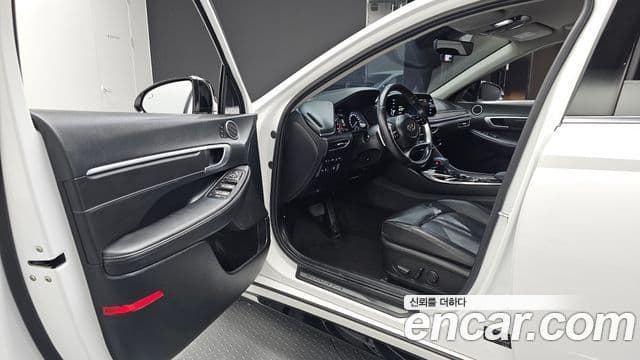 Hyundai Sonata 2021 — ფოტო 10/20
