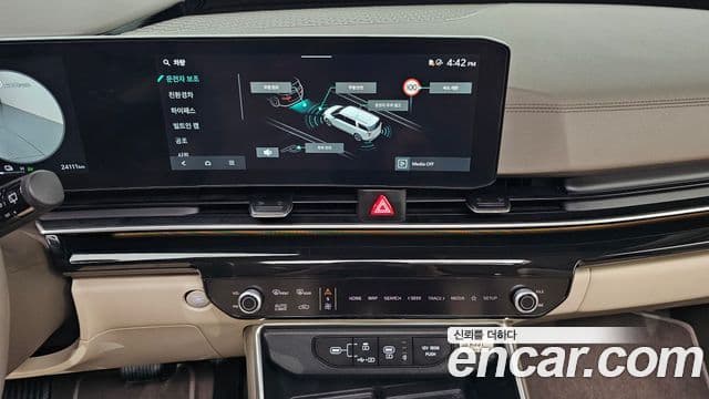 Kia Carnival 2024 — Фото 12/20