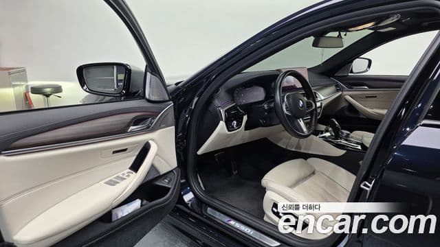 BMW 5 Series 2020 — ფოტო 10/20