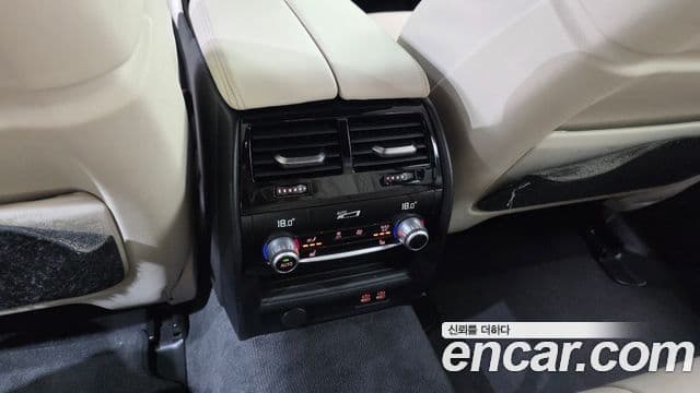 BMW 5 Series 2020 — ფოტო 19/20