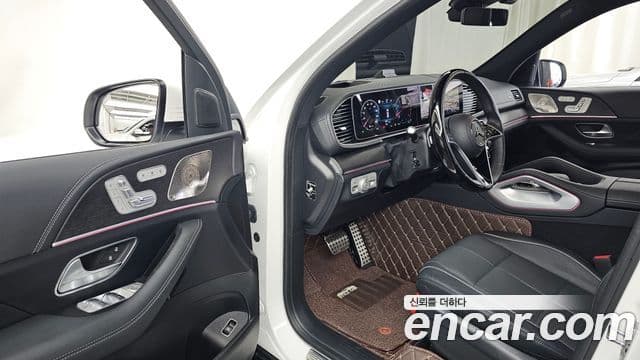 Mercedes-Benz GLS-Class 2024 — Фото 10/20