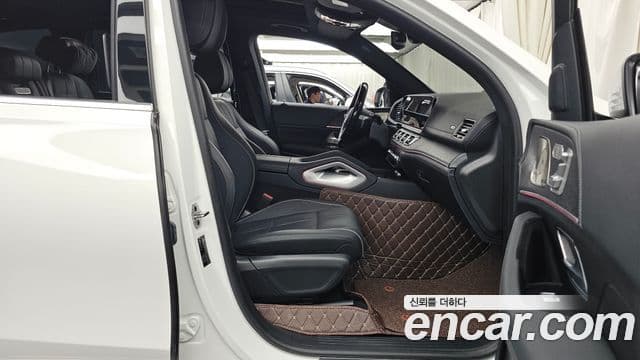 Mercedes-Benz GLS-Class 2024 — Фото 11/20