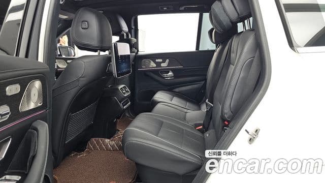 Mercedes-Benz GLS-Class 2024 — Photo 9/39