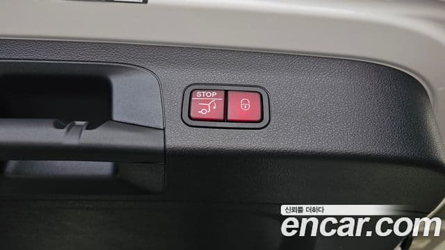 Mercedes-Benz GLS-Class 2024 — Photo 24/39