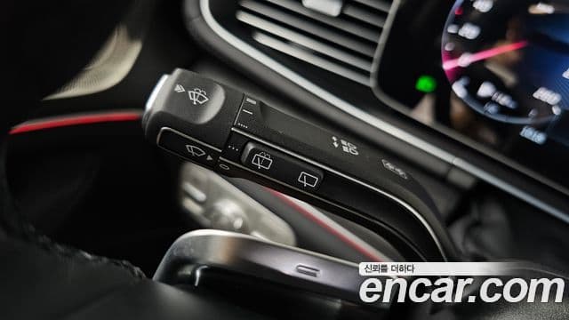 Mercedes-Benz GLS-Class 2024 — Photo 27/39