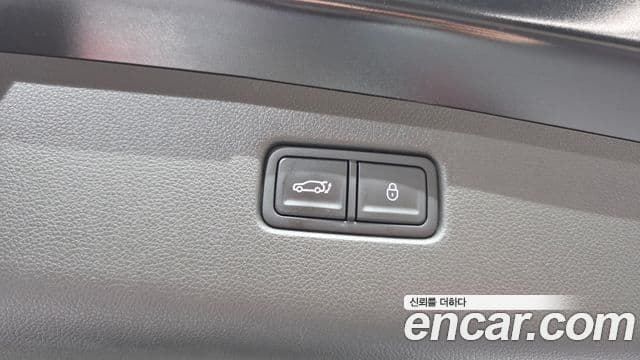 Genesis GV70 2022 — ფოტო 24/34