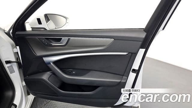 Audi A6 2019 — Şəkil 27/31