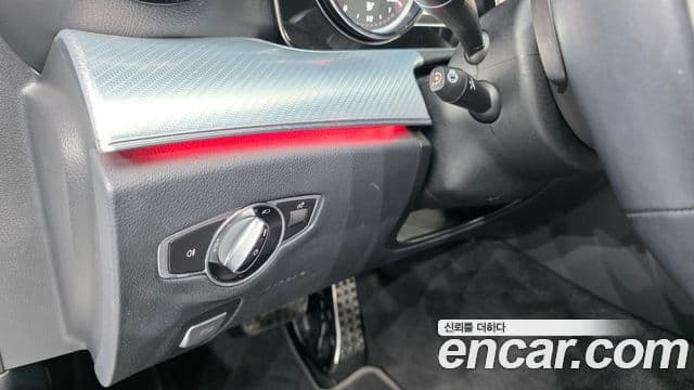Mercedes-Benz E-Class 2020 — Фото 18/20