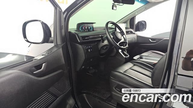 Hyundai Staria 2024 — Фото 10/20