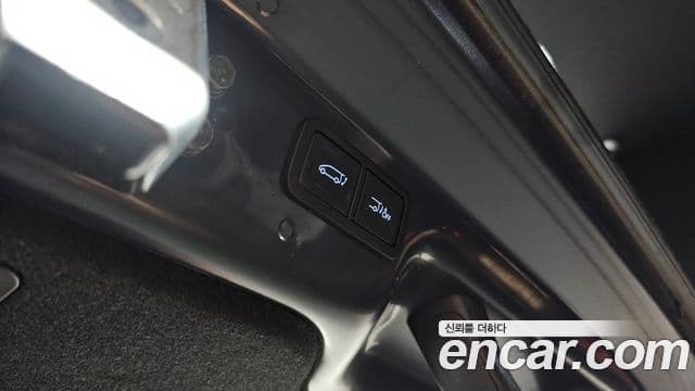 Hyundai Staria 2024 — Фото 19/20