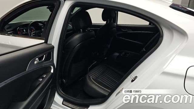 Genesis G70 2019 — Şəkil 8/35