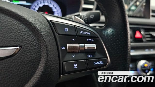 Genesis G70 2019 — Şəkil 28/35