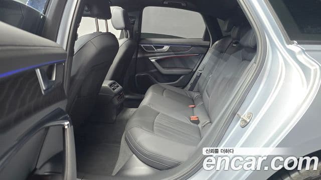 Audi A6 2022 — фото 12 из 20