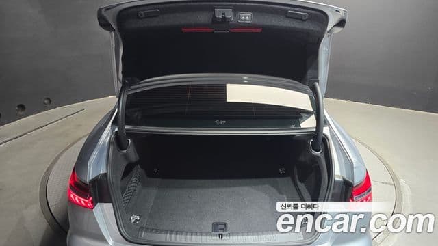 Audi A6 2022 — Photo 16/31
