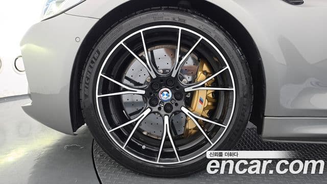BMW M5 2021 — ფოტო 4/20