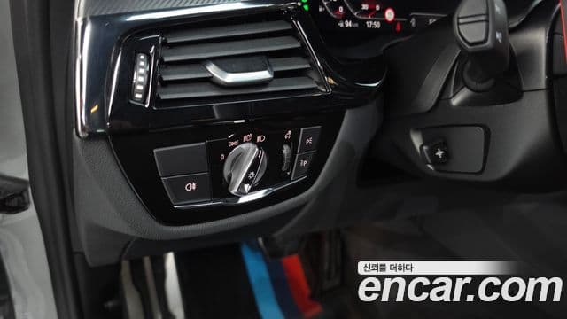 BMW M5 2021 — ფოტო 19/20