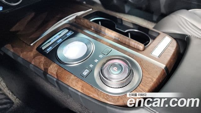 Genesis G80 2020 — ფოტო 28/42