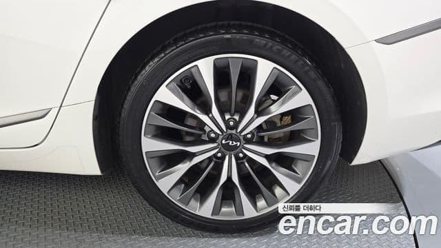 Kia K8 2022 — ფოტო 7/33