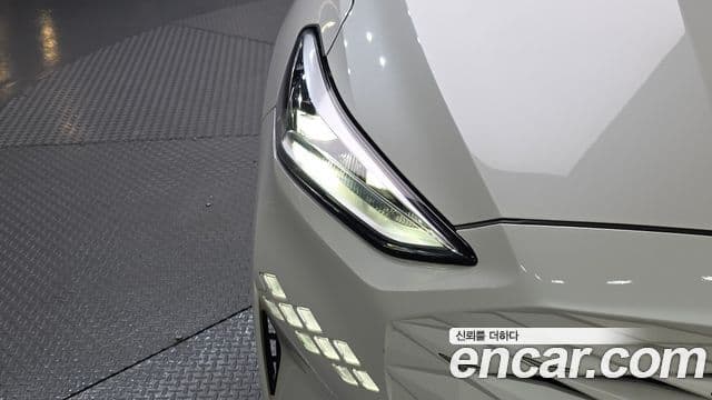 Kia K8 2022 — ფოტო 13/33