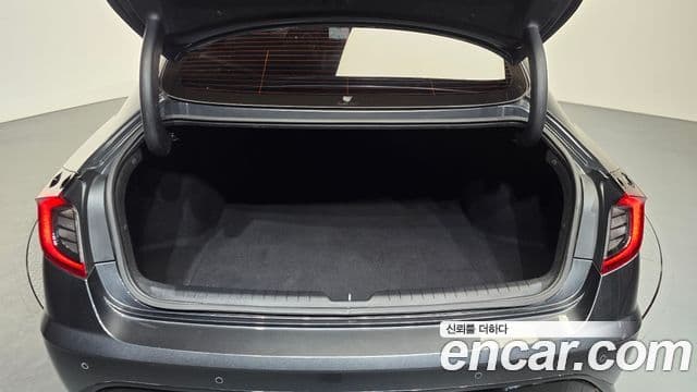 Hyundai Sonata 2022 — Фото 17/20