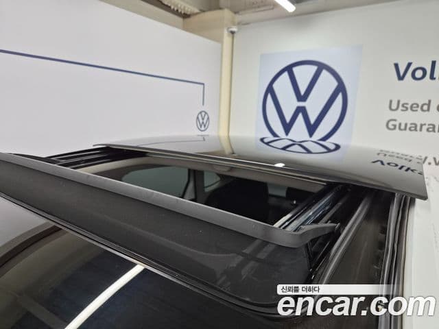Volkswagen Jetta 2020 — ფოტო 14/20