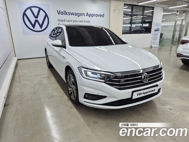 Volkswagen Jetta 2020 — ფოტო 16/20