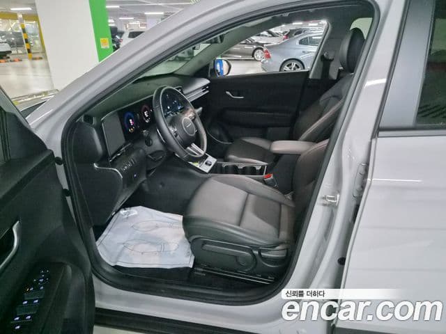 Hyundai Kona 2023 — ფოტო 14/20