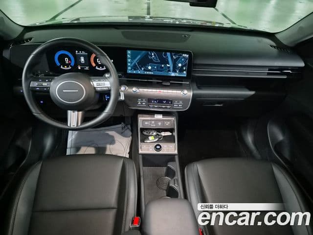 Hyundai Kona 2023 — ფოტო 15/20