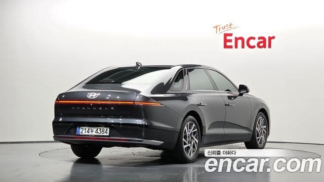 Hyundai Grandeur 2023 — ფოტო 2/20