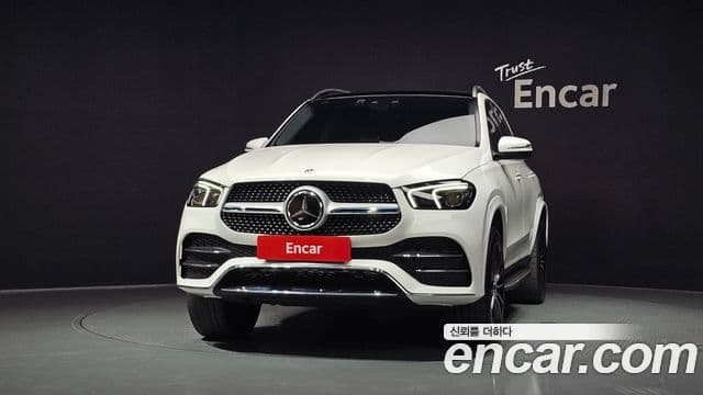 Mercedes-Benz GLE-Class 2023 — Photo 29/36