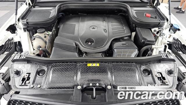 Mercedes-Benz GLE-Class 2023 — Photo 8/36