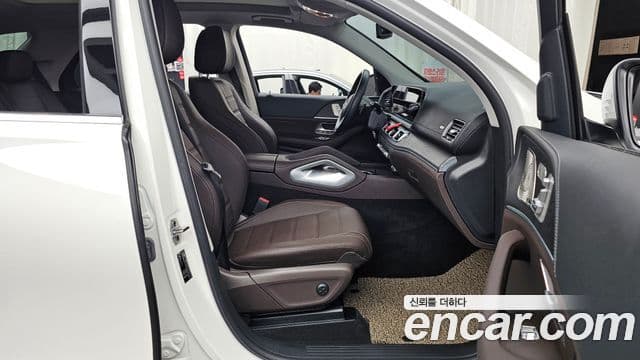 Mercedes-Benz GLE-Class 2023 — Photo 36/36