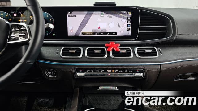 Mercedes-Benz GLE-Class 2023 — Photo 25/36