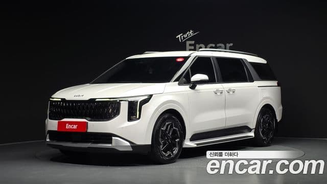 Kia Carnival 2024 — Фото 1/20