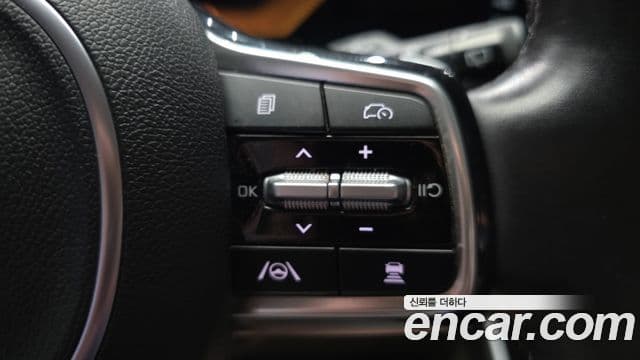 Kia Carnival 2024 — Photo 18/35